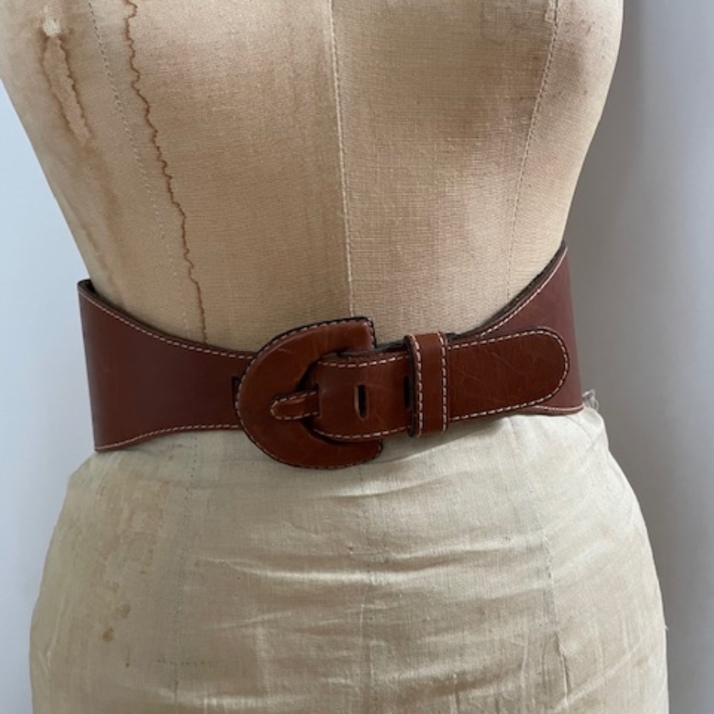 Vintage 80's Tan Belt